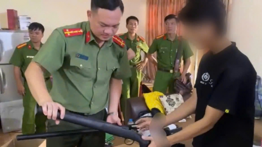 Đột kích chung cư, thu giữ nhiều súng bắn bi có độ sát thương lớn