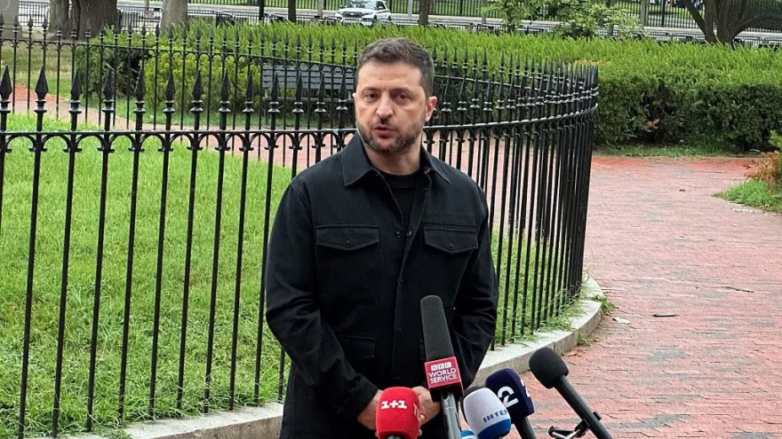 Tổng thống Zelensky nói sẽ thảo luận vấn đề lãnh thổ khi gặp ông Putin