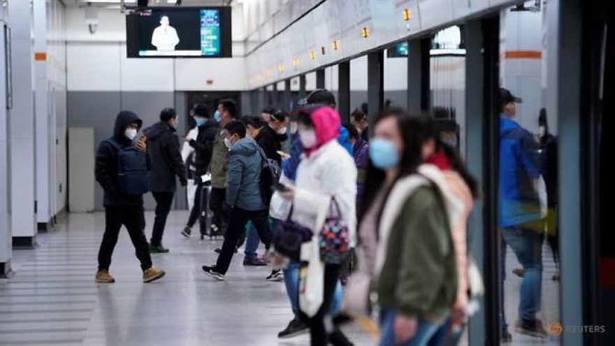 Khách du lịch sẽ phải trả thêm 250 USD phí thị thực vào Mỹ từ 1/10