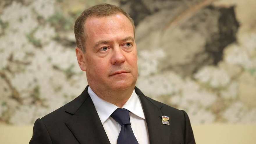 Ông Medvedev cáo buộc nước thành viên NATO chuẩn bị bàn đạp tấn công Nga