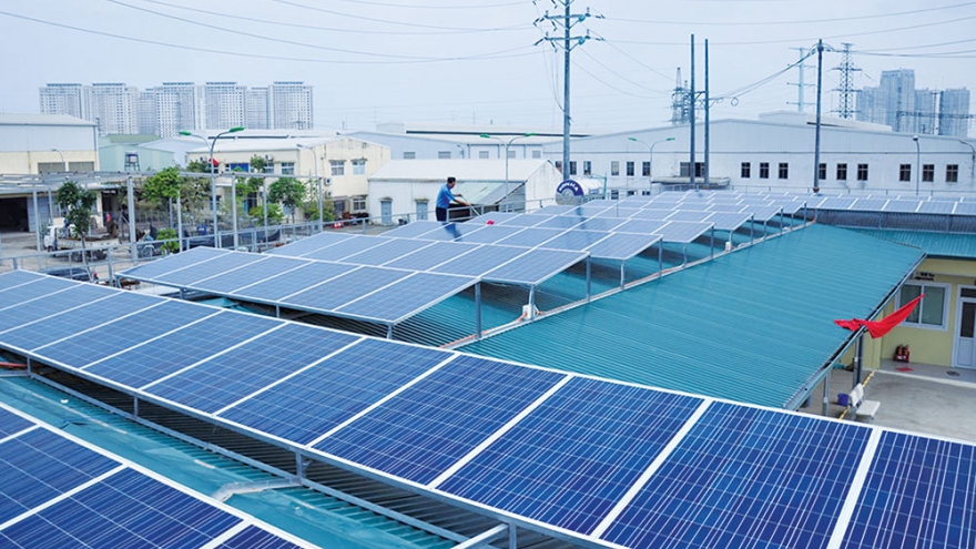 Năng lượng mặt trời giúp giải quyết vấn đề giá điện tăng cao