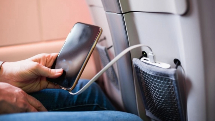 Cấm pin sạc dự phòng lithium trên tất cả chuyến bay của Vietnam Airlines