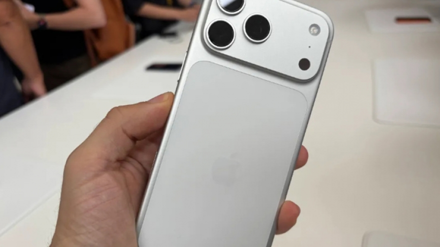 Người dùng Việt Nam chịu thiệt khi mua iPhone 17 Pro VN/A?