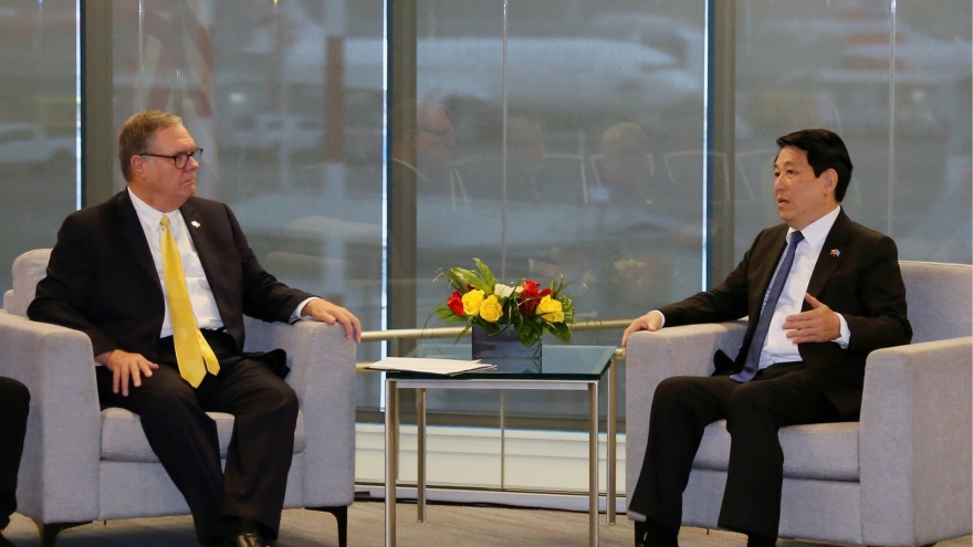 Chủ tịch nước Lương Cường tiếp Phó Thống đốc Washington Denny Heck