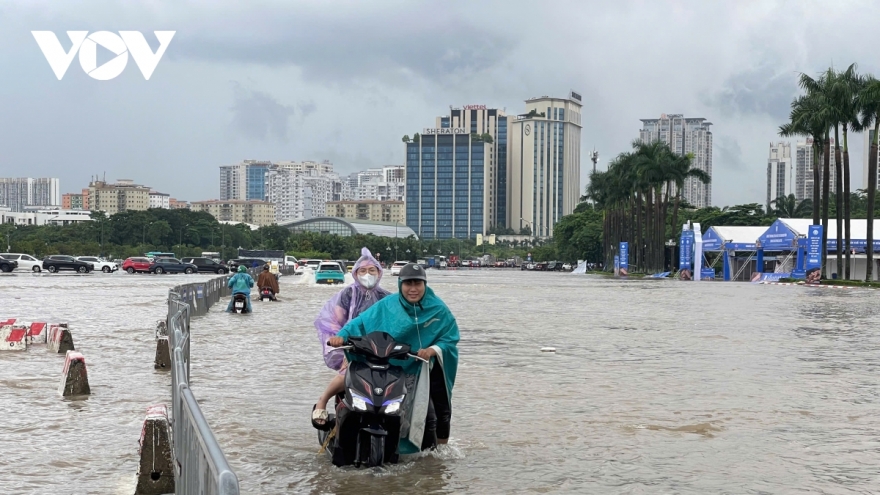 Cập nhật những điểm còn ngập ở Hà Nội