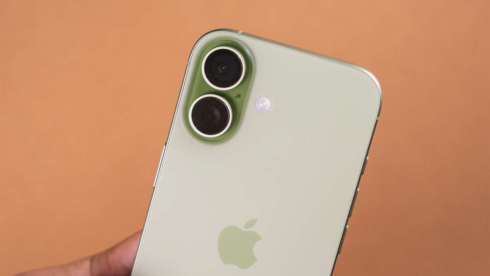 iPhone 17 quá “hot”, liệu bản Pro có bị ế?