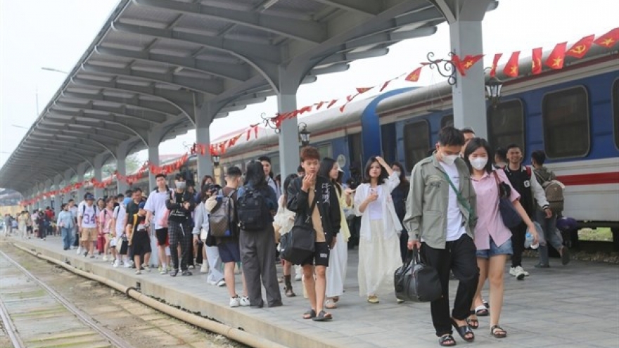 Vietnam eyes 140,000-strong workforce to power high-speed rail network