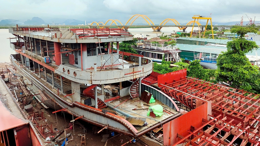 Quảng Ninh: Mùa du lịch thấp điểm, xưởng đóng tàu kín lịch hết 2026