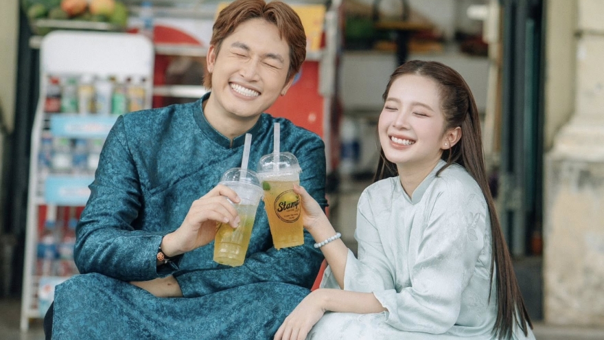 Đình Tú – Ngọc Huyền khoe ảnh cưới lãng mạn giữa lòng Hà Nội