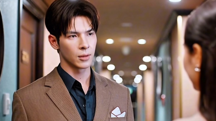 Denis Đặng bị chê đơ khi vào vai tổng tài trong "Gió ngang khoảng trời xanh"