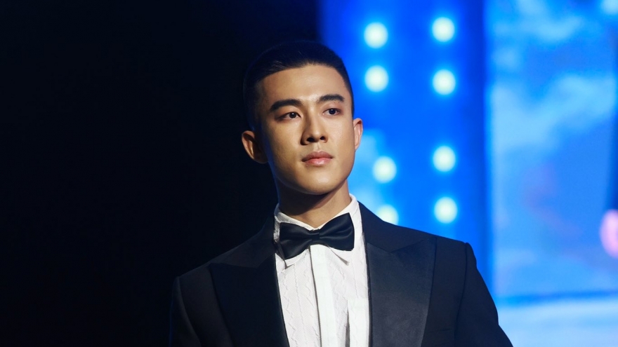 Chàng trai Tây Ninh thi liền hai cuộc thi Nam vương quốc tế chỉ trong 24 giờ