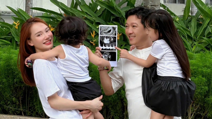 Nhã Phương mang bầu con thứ ba