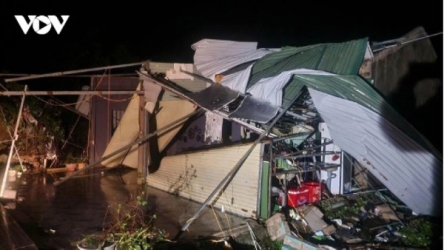 Typhoon Bualoi batters central Vietnam, leaving widespread damage