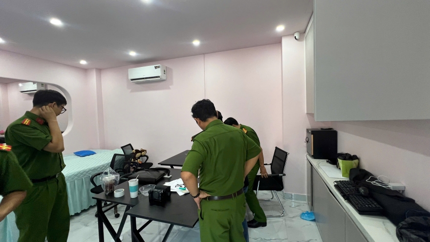Khởi tố chủ thẩm mỹ viện hút mỡ "chui" cho 500 khách, thu lợi 10 tỷ đồng