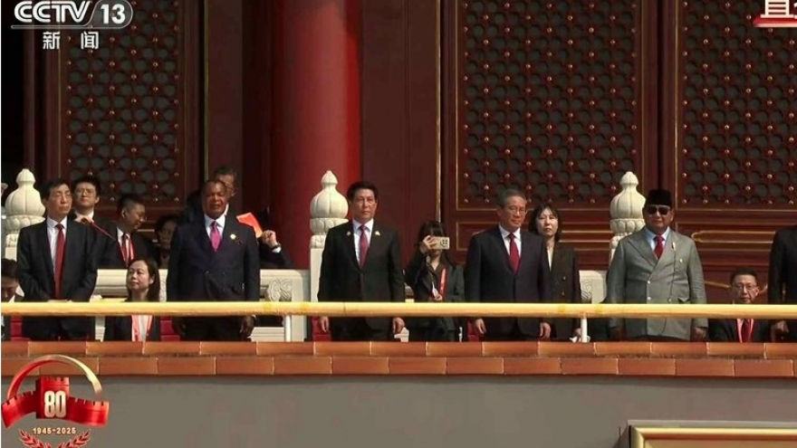 Vietnamese President attends parade marking 80 years since victory over fascism