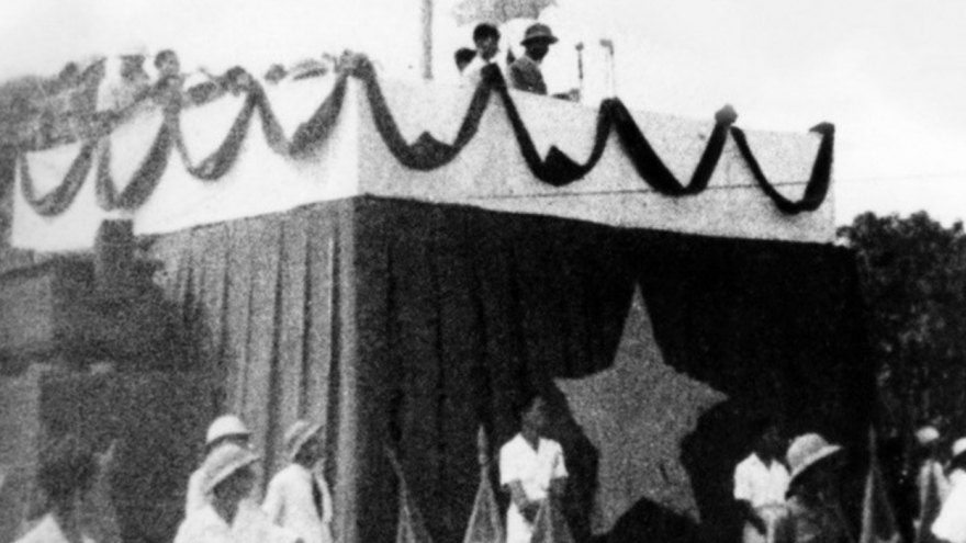 Enduring values of Declaration of Independence and spirit of September 2, 1945