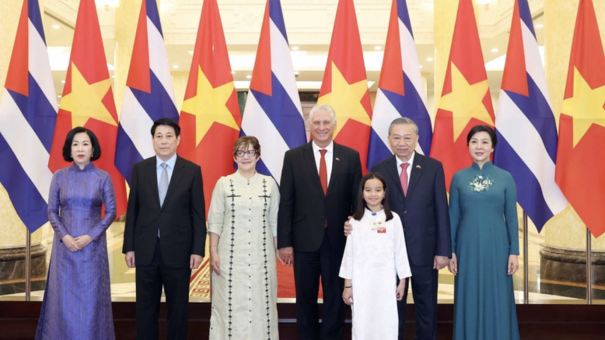 Party General Secretary, State President co-host banquet in honour of top Cuban leader