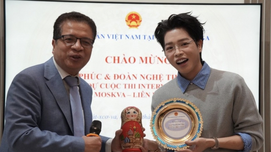 Singer Duc Phuc makes Moscow debut at Intervision 2025