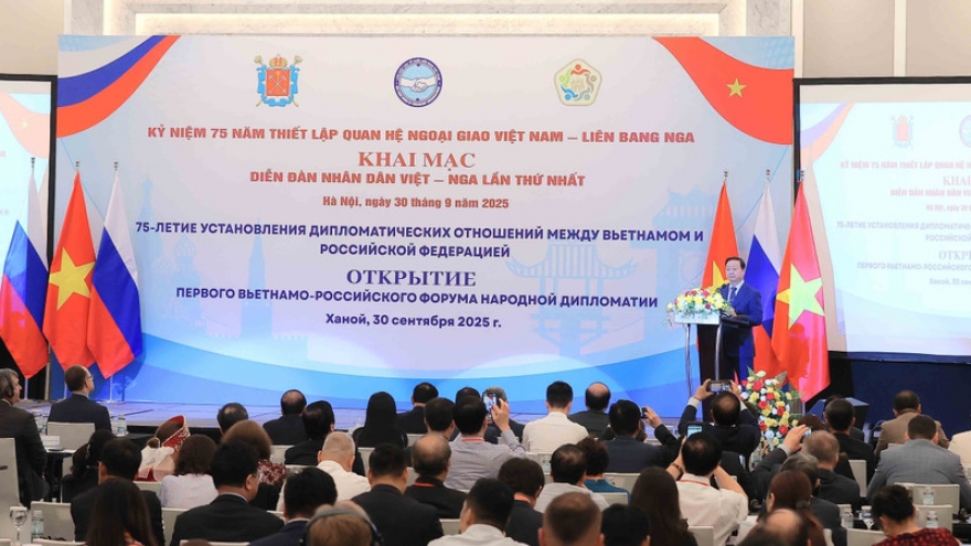 First Vietnam – Russia people’s forum opens in Hanoi