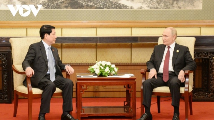Presidents Cuong, Putin vow stronger Vietnam-Russia partnership toward 2030