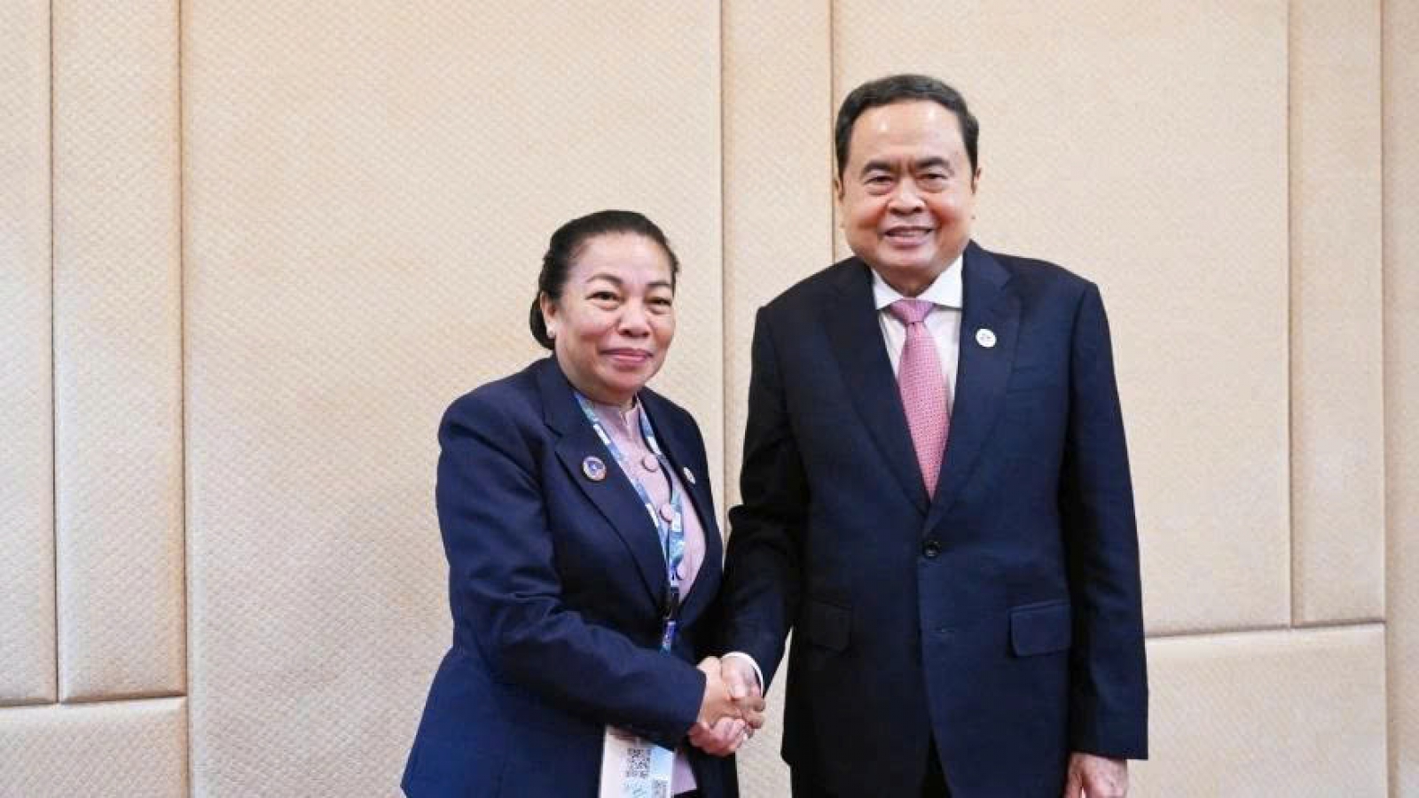 Top Vietnamese legislator meets with Lao NA Vice President in Kuala Lumpur
