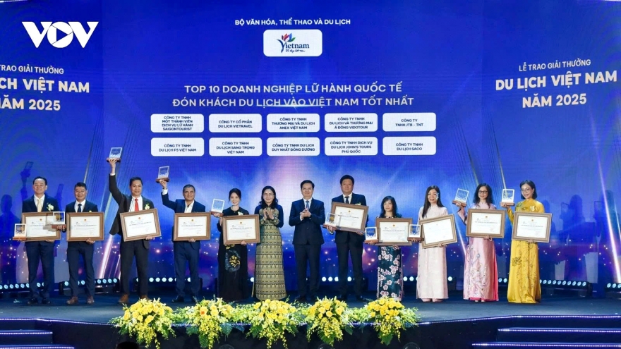 Vietnam Tourism Awards honour 113 outstanding enterprises and organisations