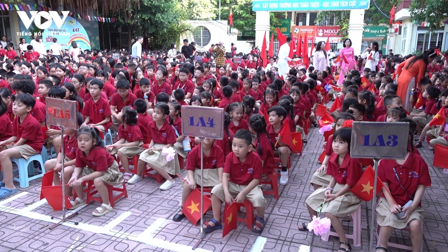 Hơn 2,3 triệu học sinh Hà Nội chính thức bước vào năm học mới