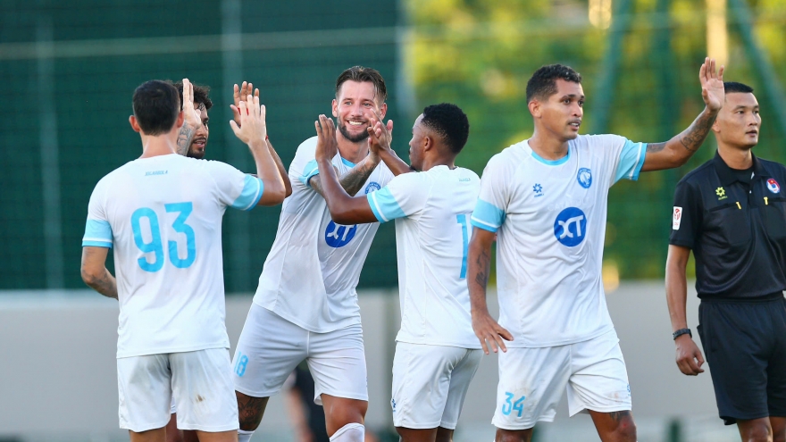 Dàn ngoại binh của CLB Nam Định thắng đậm ĐT Việt Nam