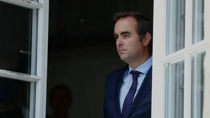 Tổng thống Pháp bổ nhiệm Bộ trưởng Các Lực lượng vũ trang làm Thủ tướng mới