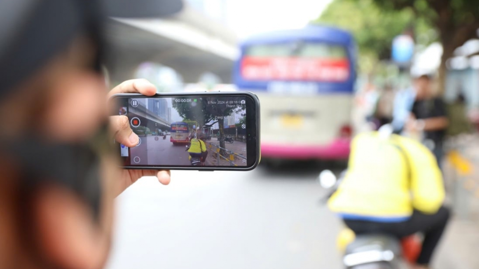 Đề xuất hỗ trợ người phản ánh vi phạm giao thông tối đa 5 triệu đồng/vụ việc