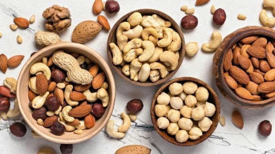 12 loại hạt ăn vặt tốt cho bà bầu và thai nhi