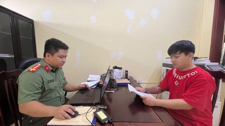 Khởi tố nam thanh niên "cài mã độc" đánh cắp dữ liệu khách hàng