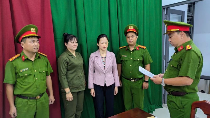 Tạm giữ hình sự chủ cơ sở nha khoa Tuyết Chinh hành hung khách hàng