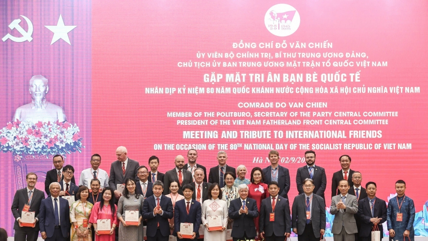Gặp mặt tri ân bạn bè quốc tế nhân kỷ niệm 80 năm Quốc khánh