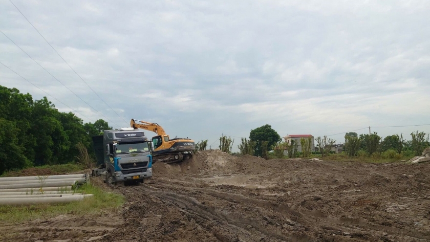 Ninh Bình: Khởi tố một giám đốc vì hành vi đổ thải trái phép ra môi trường