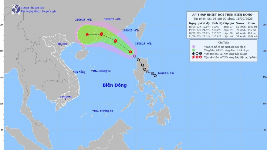 Áp thấp nhiệt đới trên Biển Đông mạnh lên, biển động sóng cao tới 5m