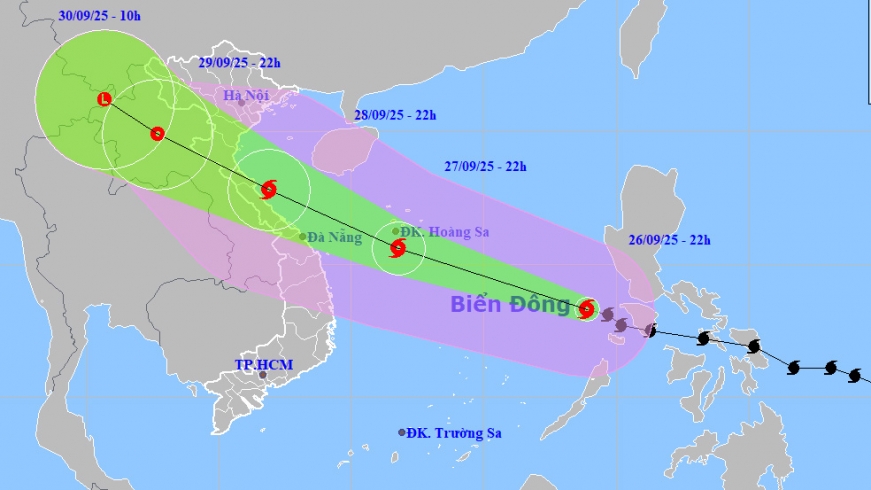 Bão số 10 cách quần đảo Hoàng Sa khoảng 800 km