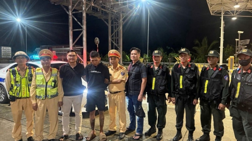 Bắt đối tượng cướp tài sản đang trên đường lẩn trốn