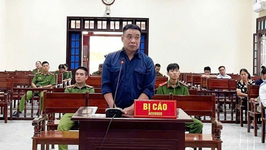 Nóng 24h: Nguyên hiệu trưởng lừa đảo gần 90 tỷ đồng, lĩnh án chung thân