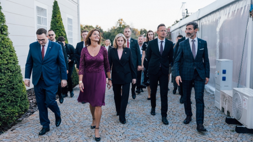 5 quốc gia Trung Âu thảo luận về Ukraine, di cư bất hợp pháp và mở rộng EU