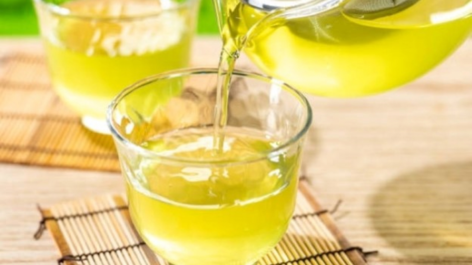 Uống trà xanh kiểu này cực hại cho sức khỏe, ai cũng nên tránh