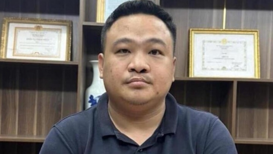 Kẻ cầm đầu đường dây lừa đảo hàng trăm nghìn người già bị khởi tố thêm tội danh