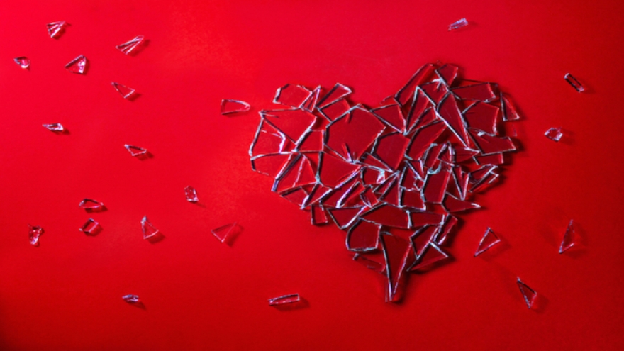 Trái tim tổn thương vì quá dễ dàng tha thứ cho người bạn đời