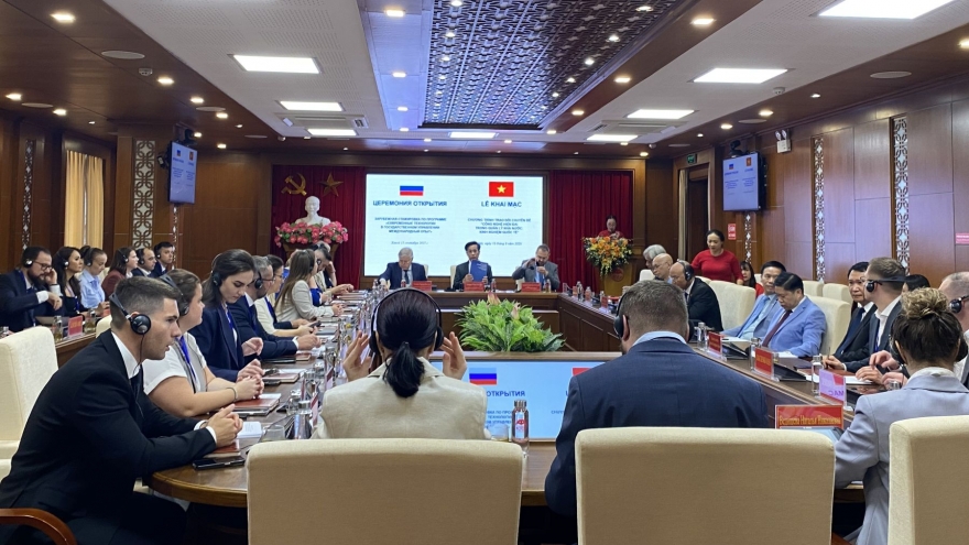 Việt Nam và Nga tăng cường hợp tác đào tạo nhân lực chất lượng cao