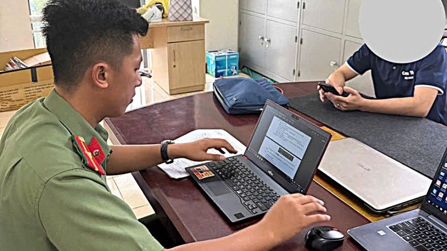 Xử phạt người báo tin giả đến đường dây nóng của Bộ Công an