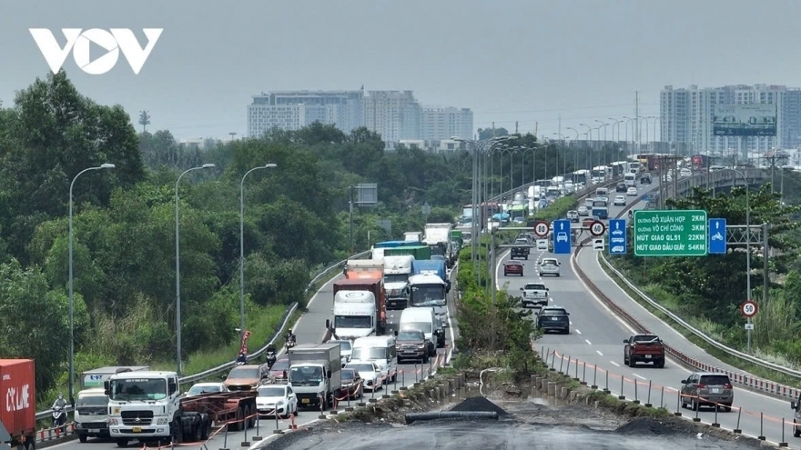 Kiến nghị tăng tốc độ 8 đoạn tuyến cao tốc, tách làn xe ở QL Hà Nội-Bắc Giang