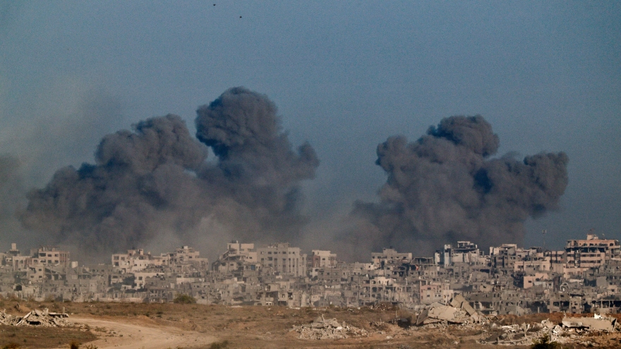 Quốc tế quan ngại khi Gaza đang “bốc cháy” trong cuộc tấn công của Israel