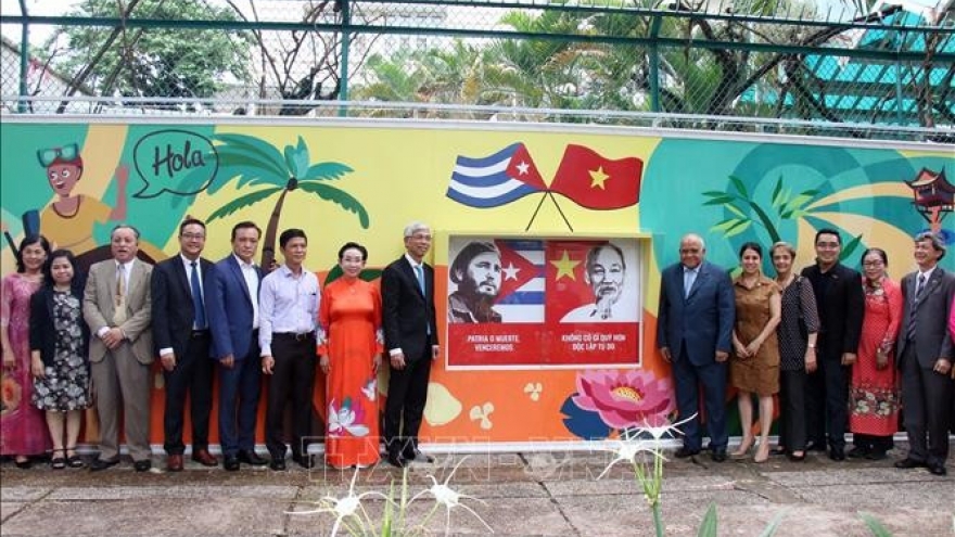 HCM City inaugurates mural honouring Vietnam–Cuba ties