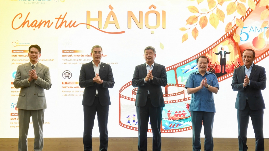 “Chạm thu Hà Nội” - Hành trình cảm xúc cùng Vietnam Airlines