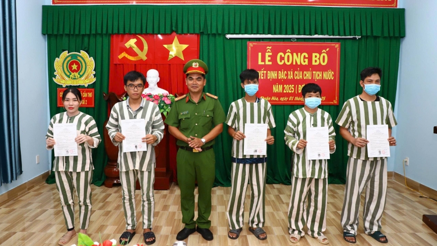 Cần Thơ: 21 phạm nhân được đặc xá dịp 80 năm Quốc khánh 2/9